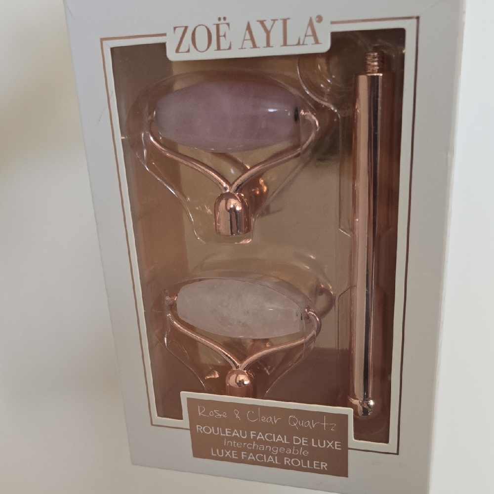 *FREE* Zoe Ayla Rose and Clear Quartz Facial Roller